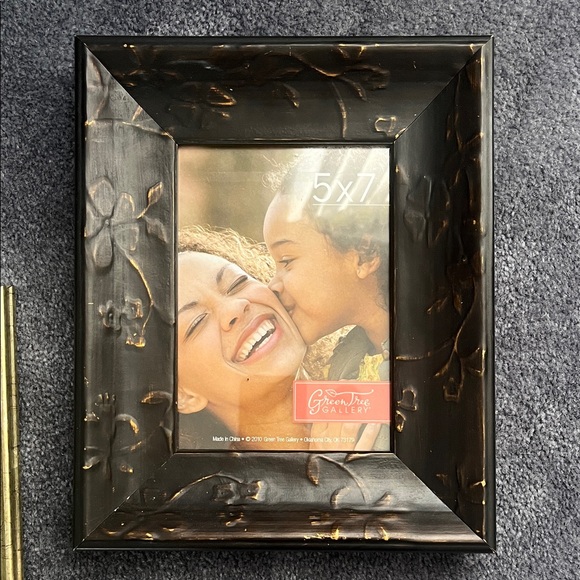 Gold Picture Frame - Picture 3 of 4